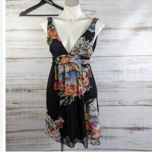 Forever 21 women's  v-neck dress size medium